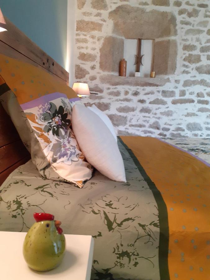 Les Chambres Du Couraud Saint-Aubin-des-Ormeaux Eksteriør billede